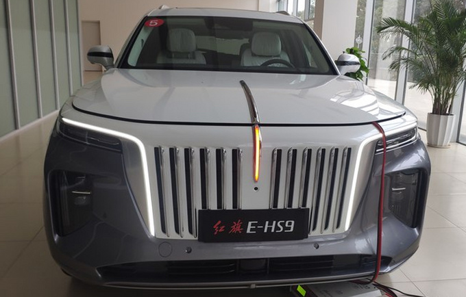 <a href=https://www.qzqcw.com/z/hongqi/ target=_blank class=infotextkey>红旗</a>旗舰SUV E-HS9到店实拍 预售55万起2天后上市-图3