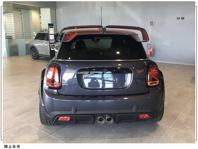 MINI JCW GP实拍 分体式尾翼/动力媲美<a href=https://www.qzqcw.com/z/dazhong/gaoerfu/ target=_blank class=infotextkey>高尔夫</a>R-图4