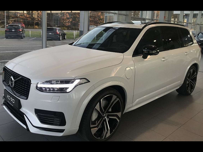 沃尔沃XC90进店实拍 搭2.0T混动/熏黑外观套件