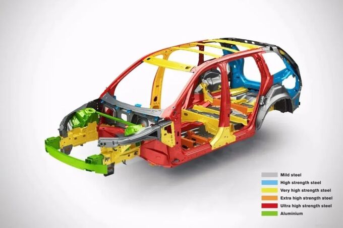 不管是费翔还是许知远高品质豪华SUV<a href=https://www.qzqcw.com/z/woerwo/ target=_blank class=infotextkey>沃尔沃</a>XC90和他们都很配-图7