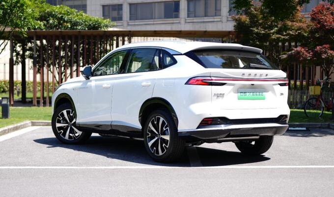 10万级家用混动SUV<a href=https://www.qzqcw.com/z/rongwei/ target=_blank class=infotextkey>荣威</a>D5X DMH凭什么说最强-图3