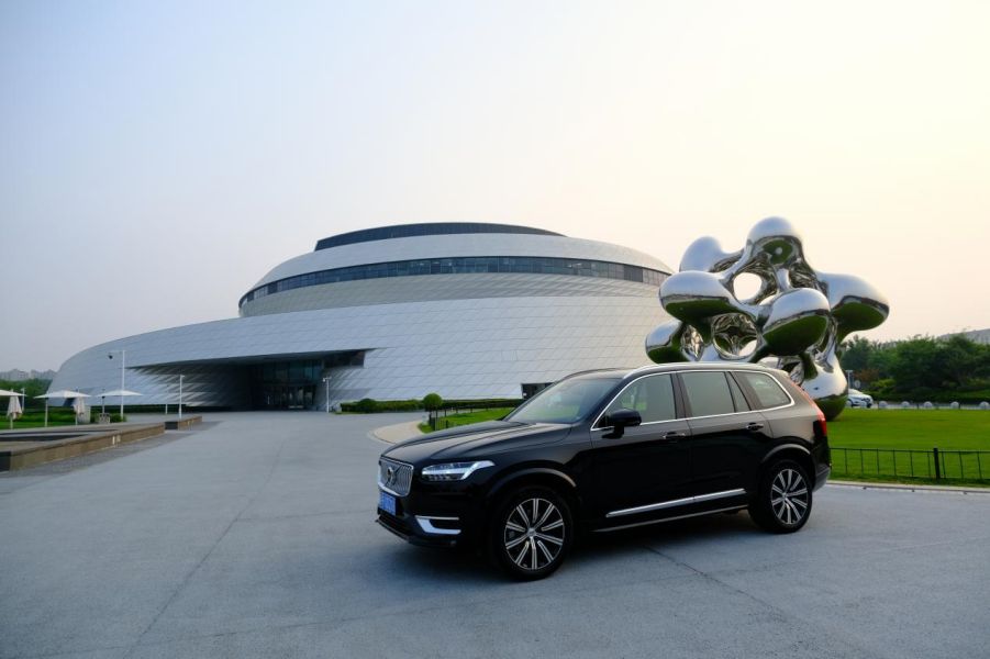 到底什么才是合格的豪华SUV <a href=https://www.qzqcw.com/z/woerwo/ target=_blank class=infotextkey>沃尔沃</a>XC90给你答案-图1