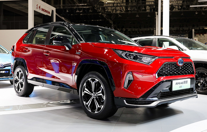 丰田“最强”RAV4实拍曝光！ 7.4秒破百-油耗仅1