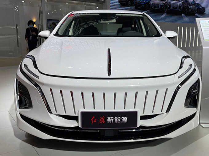 <a href=https://www.qzqcw.com/z/hongqi/ target=_blank class=infotextkey>红旗</a>E-QM5白车身下线 续航431公里/面向网约车市场-图2