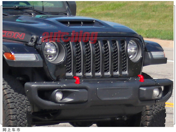 Jeep<a href=https://www.qzqcw.com/z/jipu/mumaren/ target=_blank class=infotextkey>牧马人</a>Rubicon 392谍照曝光 搭6.4L V8引擎-图4