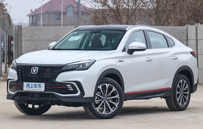 <a href=https://www.qzqcw.com/z/changan/ target=_blank class=infotextkey>长安</a>2021款CS85 COUPE上市 11.99万起售-换新外观-图2