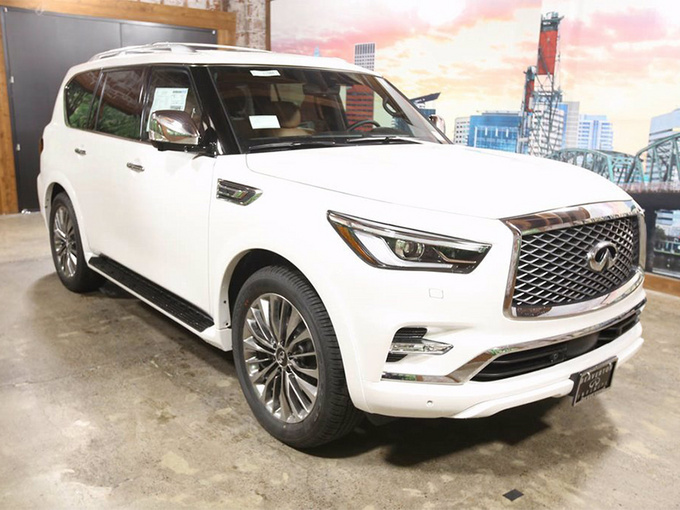 英菲尼迪新款QX80实拍！搭5.6L V8/配备双液晶屏