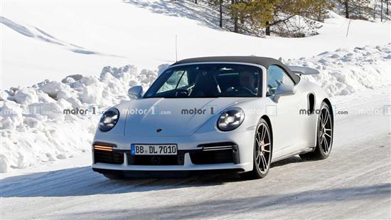 保时捷911 Turbo S敞篷版实车 154.42万起售