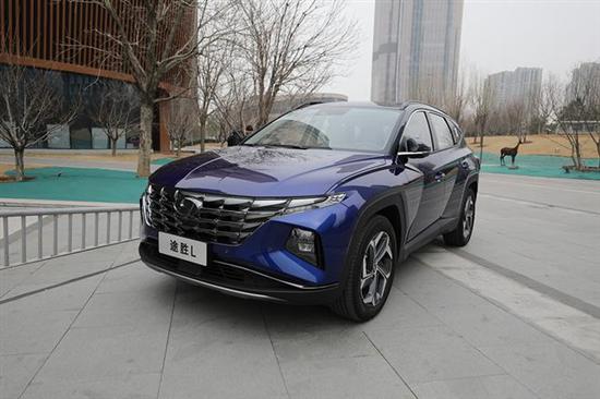 全面“进攻”的SUV 实拍现代第五代途胜L